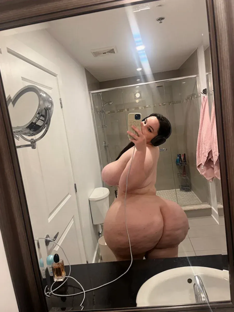 Mia Saaoud - Photo 11