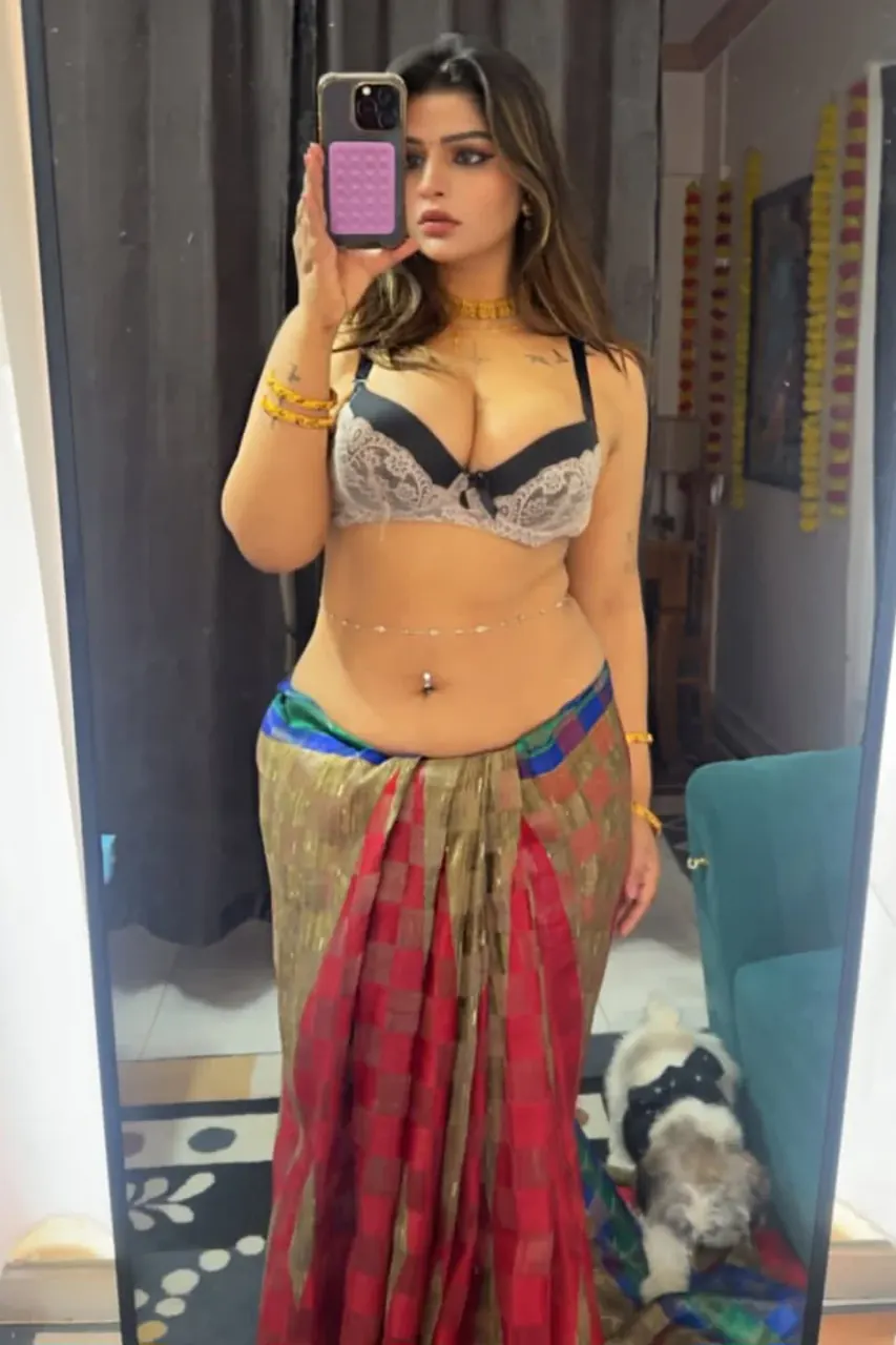 Vinni Chitara - Stunning Photo Set