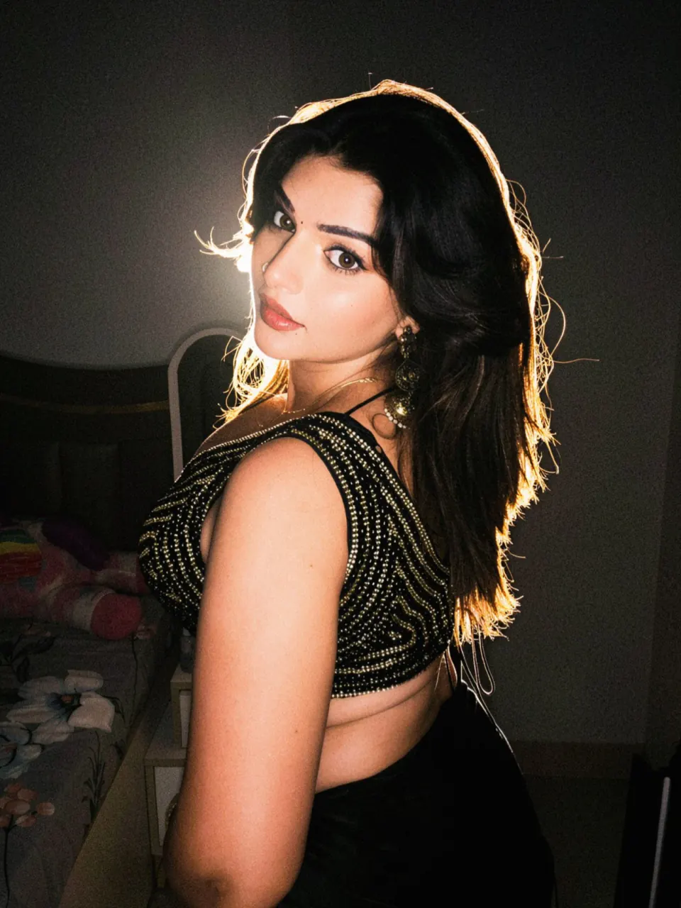 Vinni Chitara - Stunning Photo Set